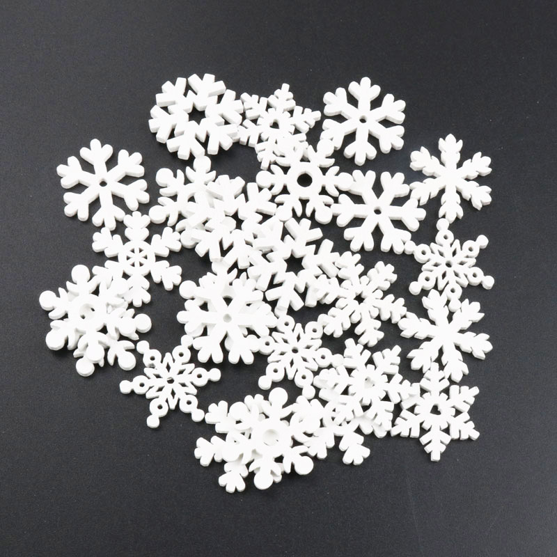 Embellishments For Scrapbooking - 20個木製クリスマススノーフレークナチュラルスクラップブッキングクラフト装飾用手作りdiy工芸品装飾25-35mm