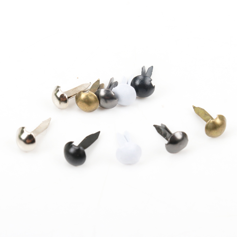 100 個混合ラウンド金属ブラッドスタッドスパイクスクラップ - Embellishments For Scrapbooking のレビューと価格