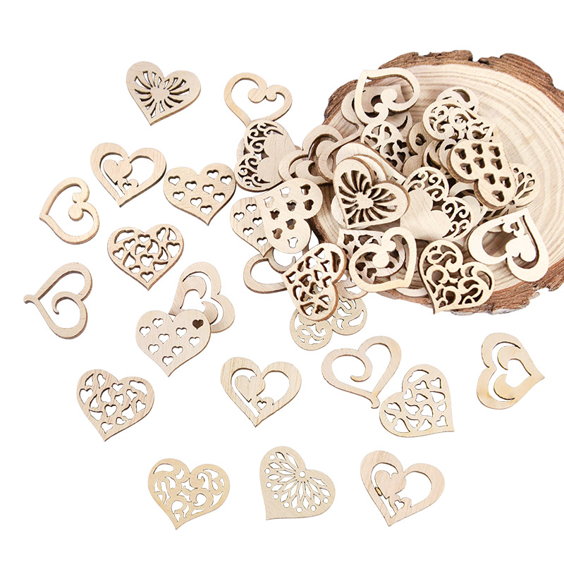 50/100 個中空ハートパターン小さな天然木製スライススク - Embellishments For Scrapbooking のレビューと価格
